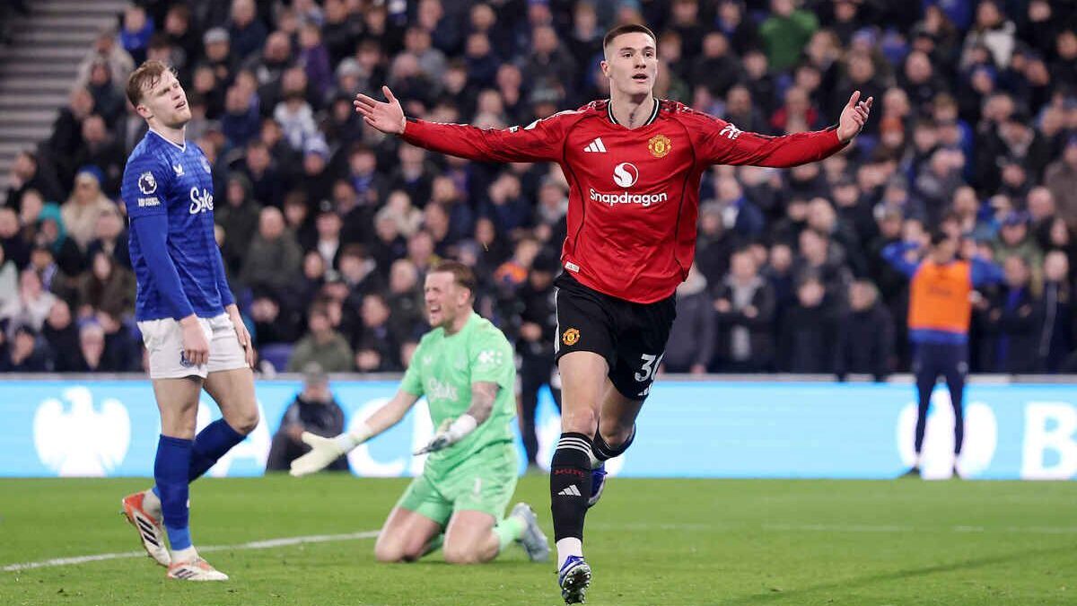 Imagem da noticia Manchester United vence Everton e entra no G4 da Premier League
