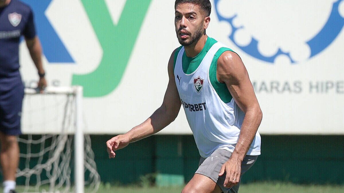 Imagem da noticia Nonato sofre lesão muscular e desfalca Fluminense