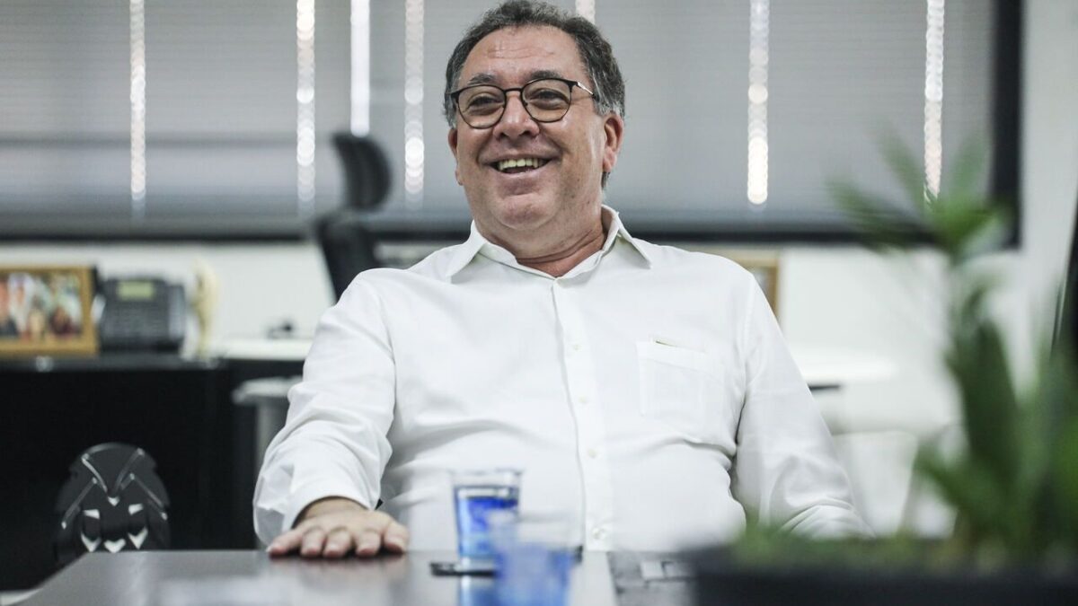 Imagem da noticia Santos fecha acordo com grupo americano para negociar SAF