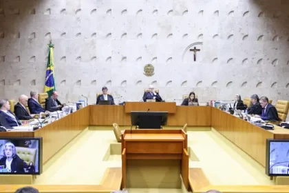 Plenário do STF durante julgamento sobre a prorrogação da CPMI do INSS
