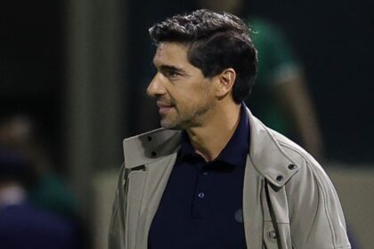 Imagem da noticia Abel destaca mérito do Palmeiras na classificação no Paulistão: "Fomos melhores"