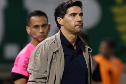 Imagem da noticia Abel Ferreira avalia que Palmeiras cumpriu missão: "Objetivo era ganhar vantagem"