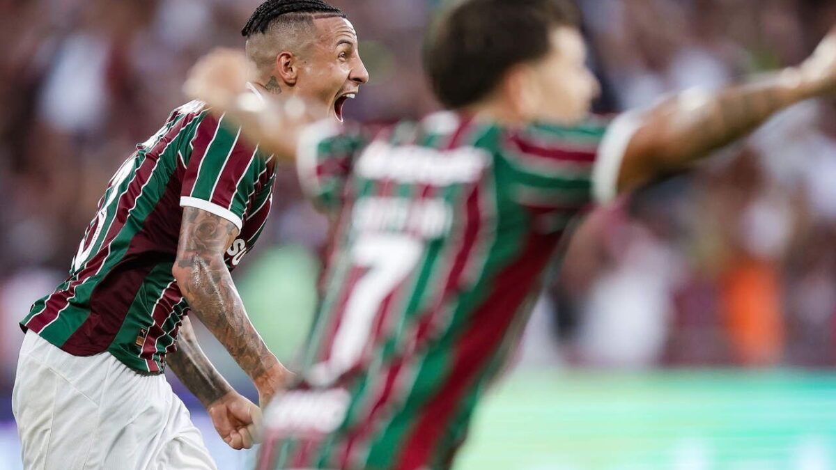 Imagem da noticia Arana marca pela primeira vez e acirra disputa por titularidade