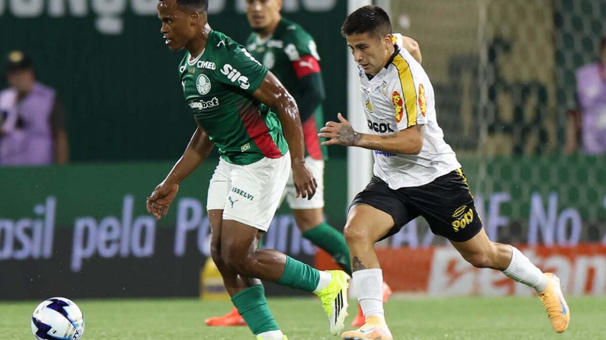 Imagem da noticia Arias ainda aguarda chance como titular no Palmeiras após início no banco