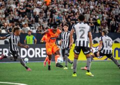 Imagem da noticia Botafogo é derrotado pelo Barcelona-EQU e está fora da Libertadores