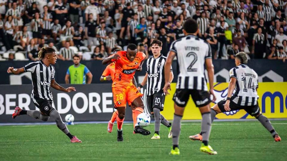 Imagem da noticia Botafogo é derrotado pelo Barcelona-EQU e está fora da Libertadores