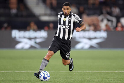 Imagem da noticia Com Allan, Botafogo divulga relacionados para jogo da Libertadores