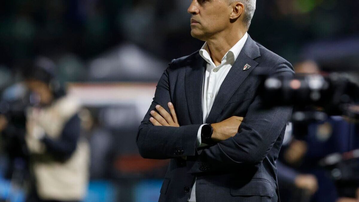 Imagem da noticia Crespo faz postagem de despedida e adota tom ameno com a diretoria do São Paulo