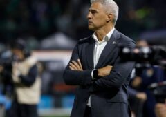 Imagem da noticia Crespo faz postagem de despedida e adota tom ameno com a diretoria do São Paulo