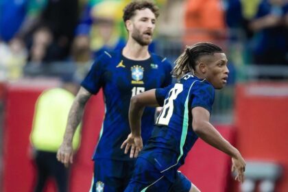 Imagem da noticia Danilo se diz pronto para ser titular na seleção e elogia Casemiro