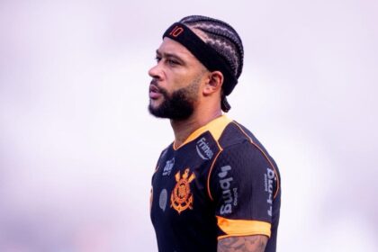 Imagem da noticia Depay lamenta empate e diz que Corinthians não jogou bem no segundo tempo