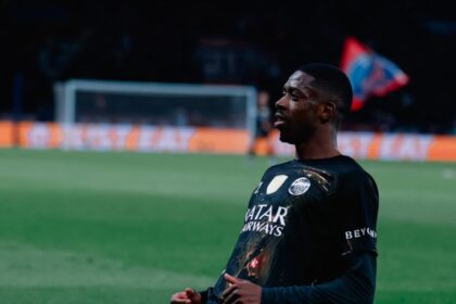 Imagem da noticia Em jogaço de sete gols, PSG goleia o Chelsea e abre boa vantagem na Champions