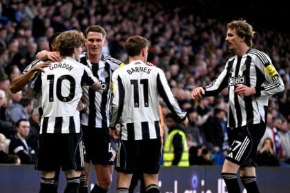 Imagem da noticia Newcastle bate Chelsea fora de casa e sobe na tabela da Premier