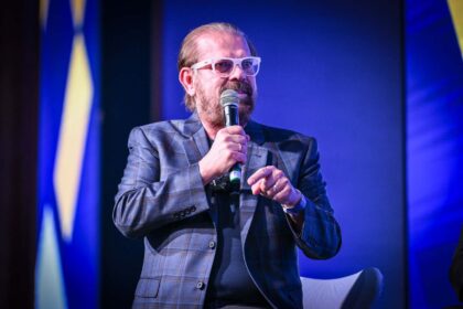 Imagem da noticia Presidente da FPF sai em defesa da arbitragem no Choque-Rei do Paulistão