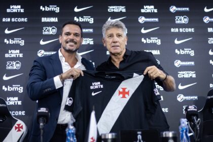 Imagem da noticia Renato Gaúcho promete cobrança aos jogadores no Vasco: "Exigir bastante a entrega"