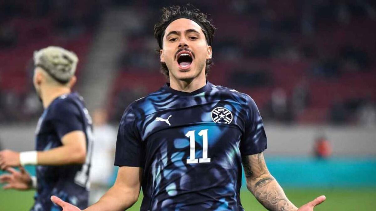 Imagem da noticia Técnico do Paraguai valoriza estreia de Mauricio: "Deu a tranquilidade necessária"