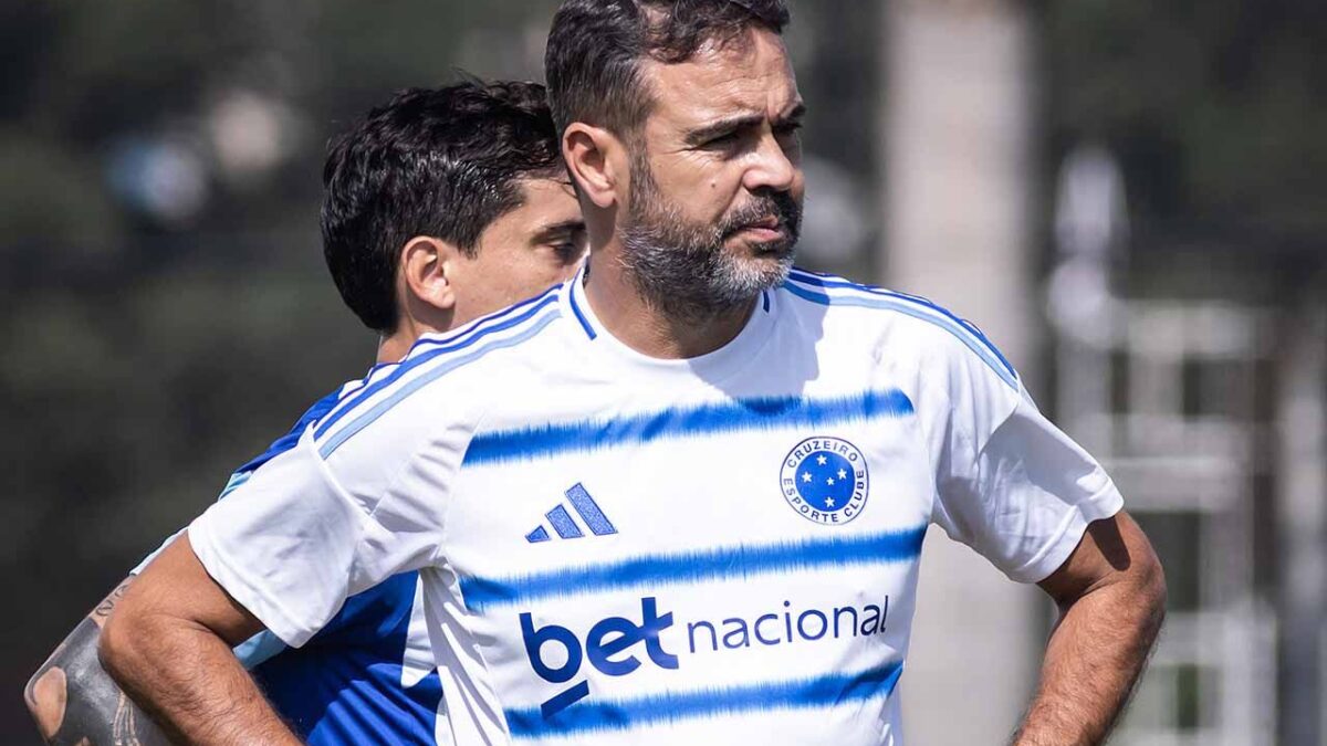 Imagem da noticia Artur Jorge resgata peças e muda cenário no Cruzeiro com “reforços caseiros”