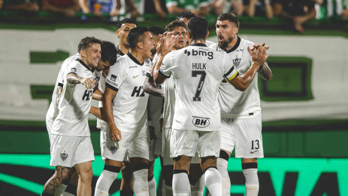Imagem da noticia Atlético goleia Chapecoense e vence primeira como visitante no Brasileirão