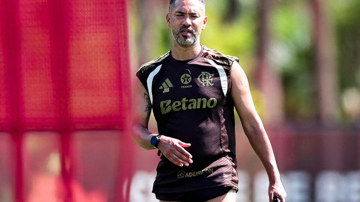 Imagem da noticia Auxiliar do Flamengo se diz "espantado" com expulsão de Jardim