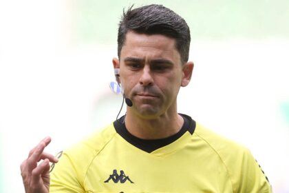 Imagem da noticia CBF define árbitro para Corinthians x Palmeiras pelo Brasileiro