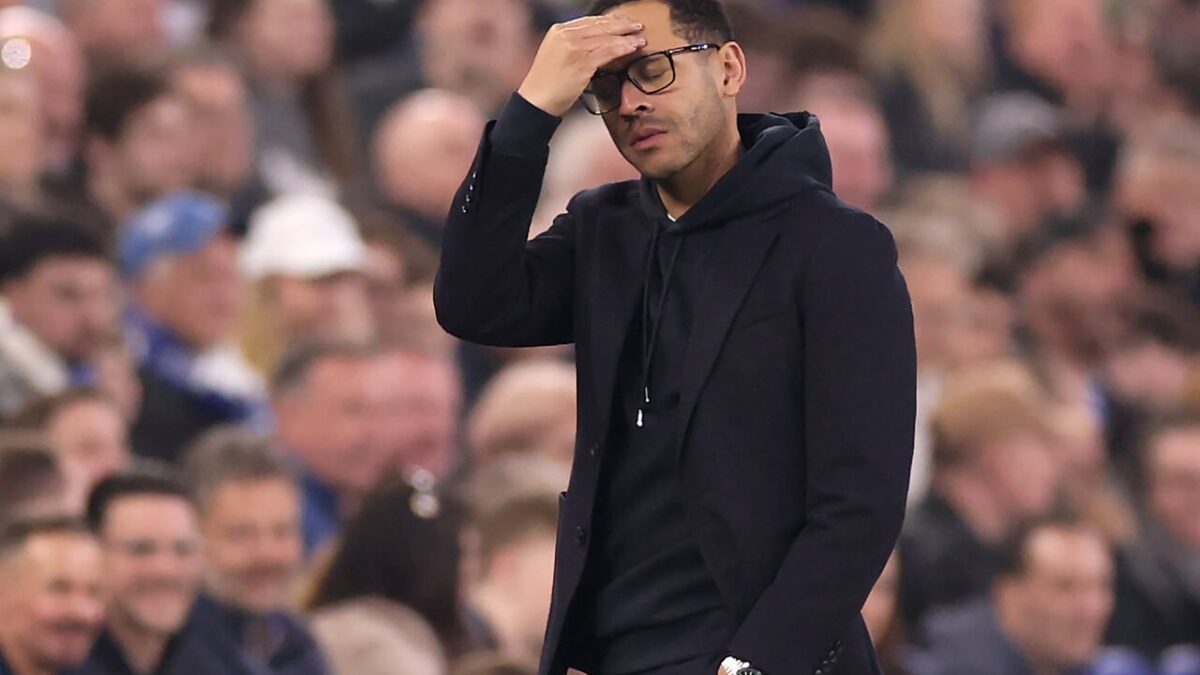 Imagem da noticia Chelsea demite técnico após sequência negativa na Premier League