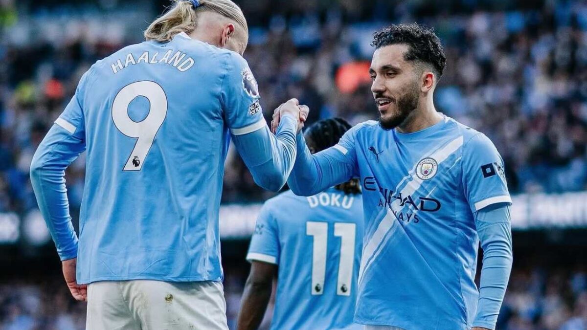 Imagem da noticia City vence Arsenal e cola de vez na liderança da Premier League