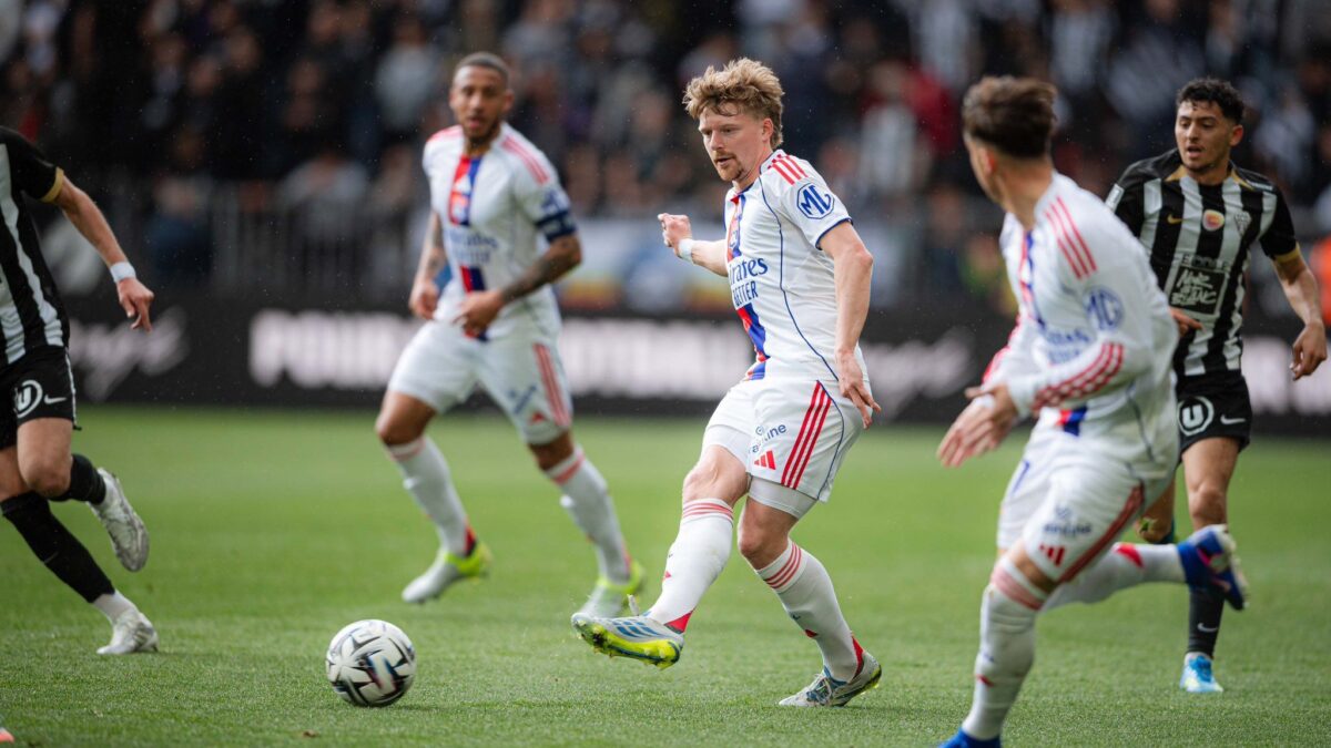 Imagem da noticia Com Endrick titular, Lyon só empata com Angers pelo Campeonato Francês