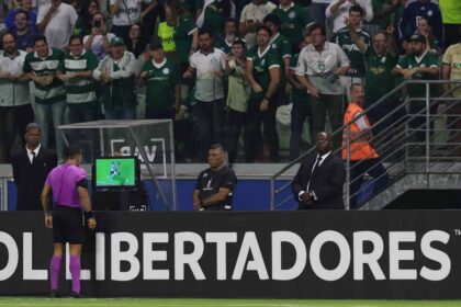 Imagem da noticia Conmebol divulga áudio do VAR em pênalti para o Palmeiras na Libertadores