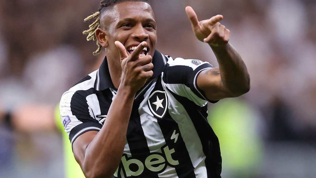 Imagem da noticia Danilo deve deixar o Botafogo após a Copa do Mundo