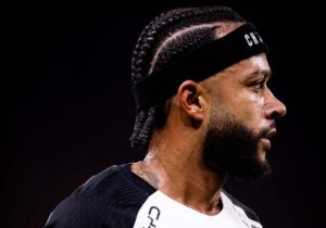 Imagem da noticia Depay está disposto a fazer ajuste em contrato com Corinthians, diz diretor