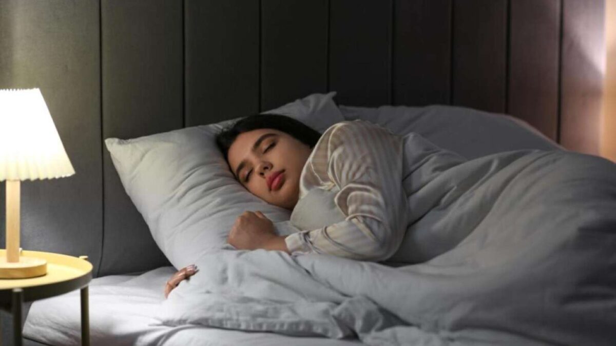 Dormir bem pode trazer mais resultados do que treinar pesado sem recuperação adequada