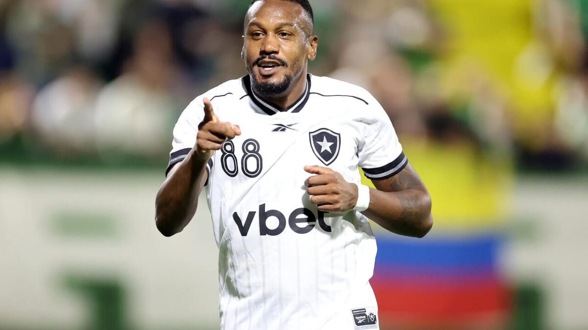 Imagem da noticia Edenílson tem melhor média de participação em gols na Série A