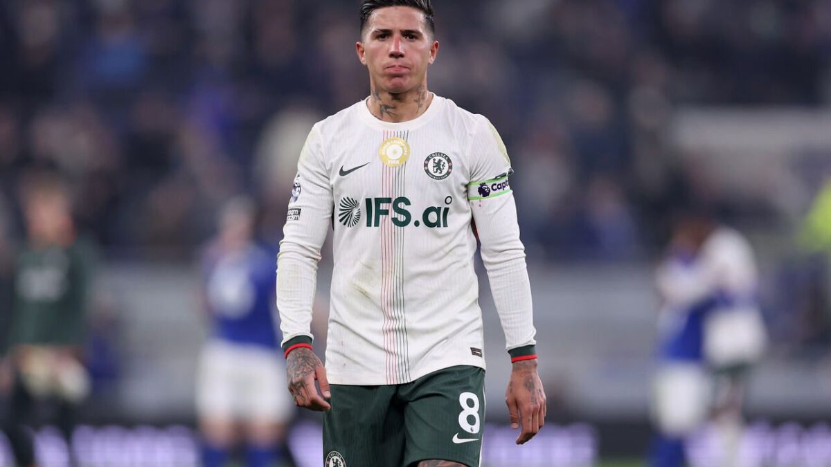 Imagem da noticia Empresário de Enzo detona punição do Chelsea e chama decisão de “injusta”