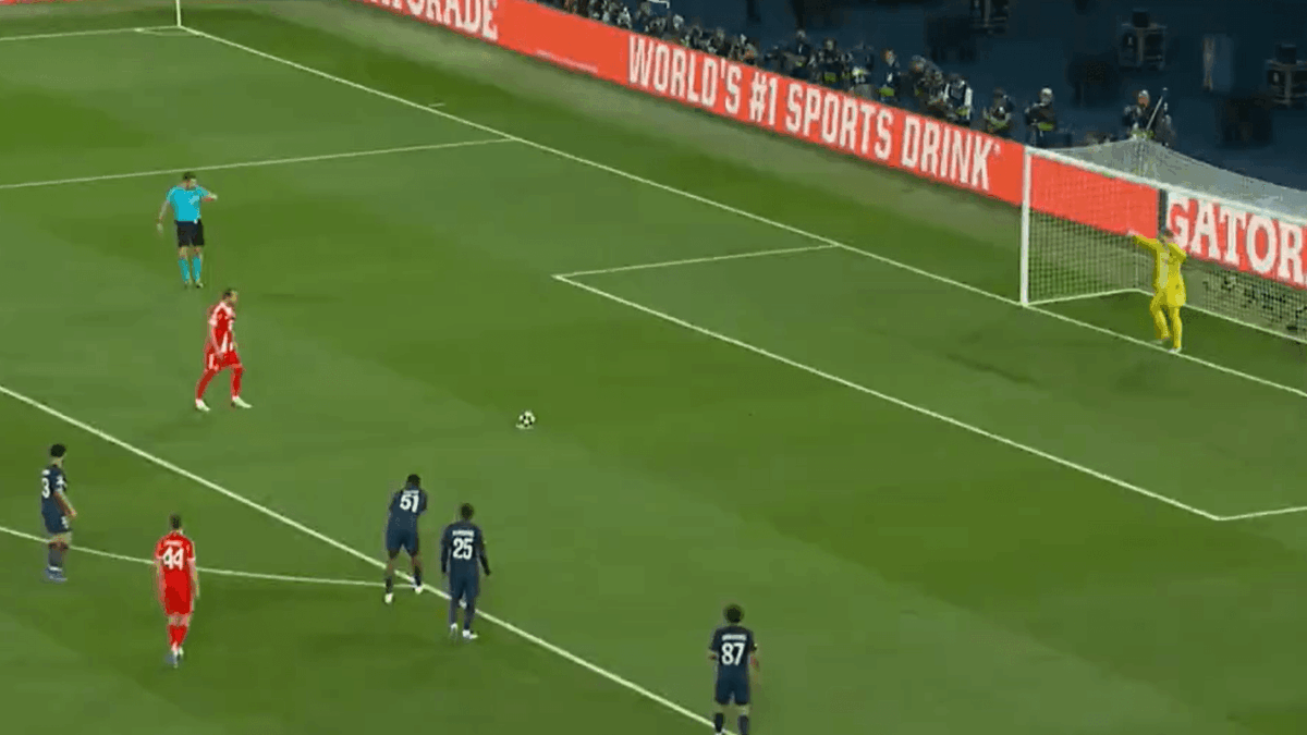 Imagem da noticia GOL DO BAYERN! Kane converte pênalti e coloca clube alemão em vantagem