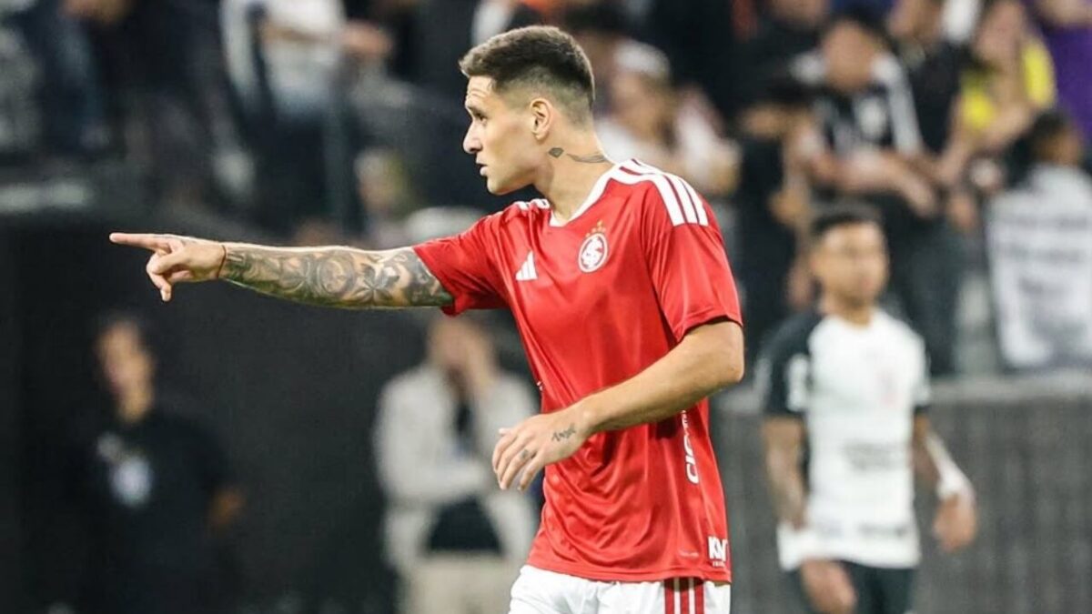 Imagem da noticia Inter vence Corinthians e aprofunda crise no Brasileirão