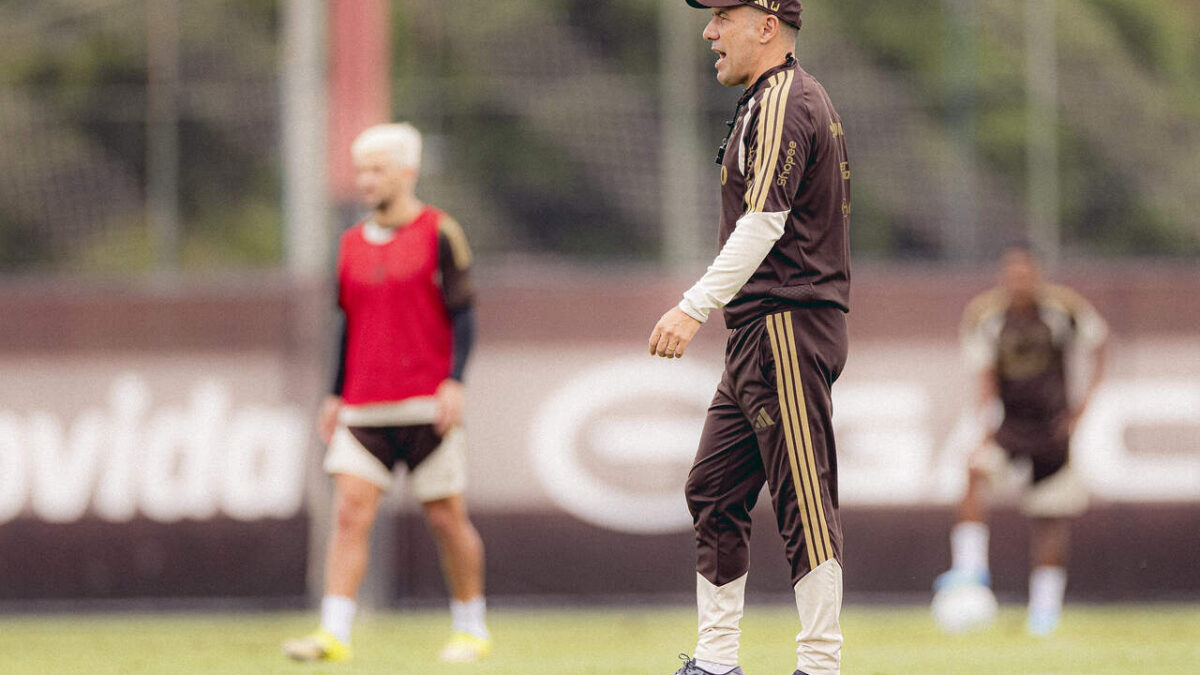 Imagem da noticia Jardim pode igualar melhor sequência de Filipe Luís no Flamengo