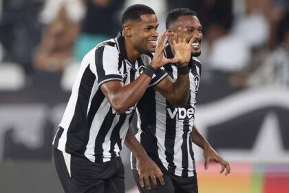 Imagem da noticia Júnior Santos volta a marcar pelo Botafogo e explica chance perdida