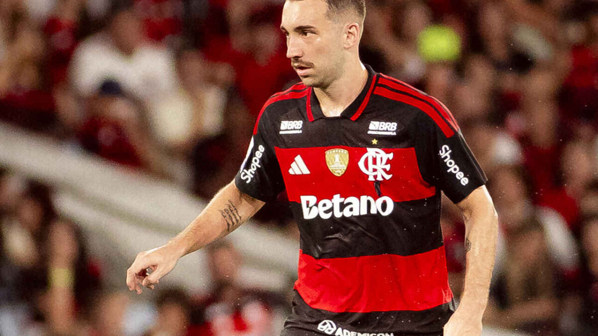 Imagem da noticia Léo Ortiz lamenta morte de Oscar Schmidt, ídolo do Flamengo