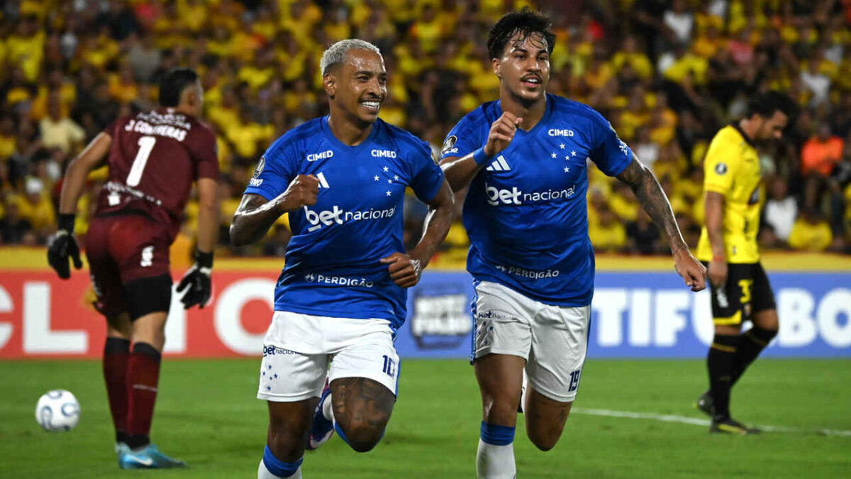 Imagem da noticia Matheus Pereira exalta postura do Cruzeiro na estreia: "Soube jogar Libertadores"