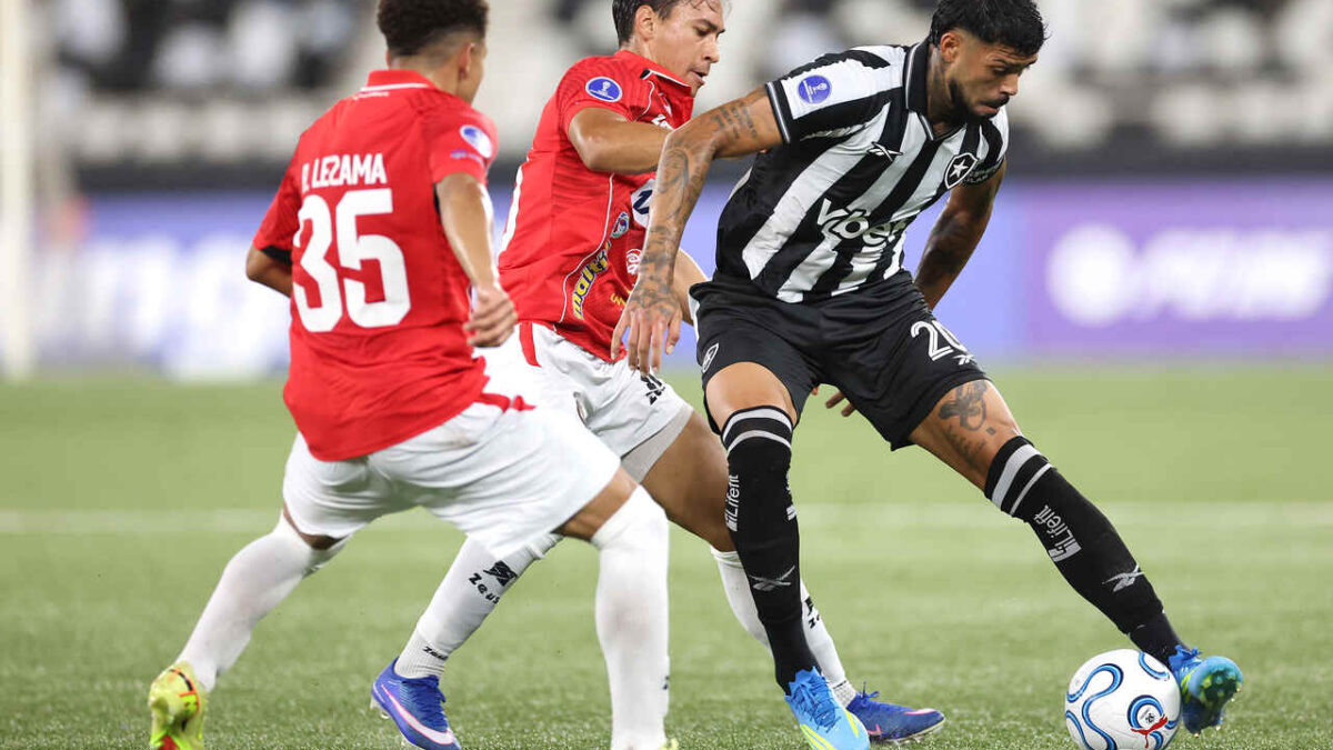 Imagem da noticia Na estreia de Franclim Carvalho, Botafogo empata com Caracas pela Sul-Americana