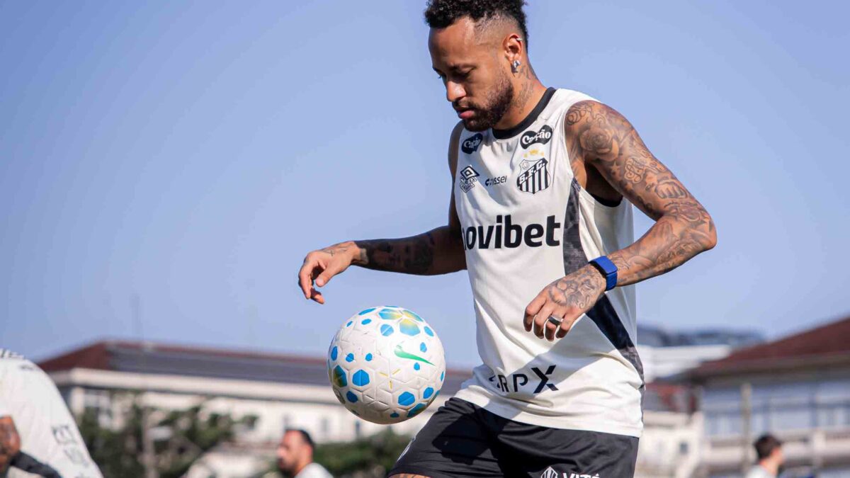 Imagem da noticia Neymar encerra maratona na Vila sob pressão e protagonismo no Santos