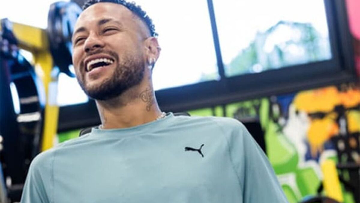 Imagem da noticia Neymar leva bronca de amiga após fala machista: "Não quis ofender"