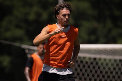 Imagem da noticia Nuno Moreira perde espaço com Renato Gaúcho no Vasco