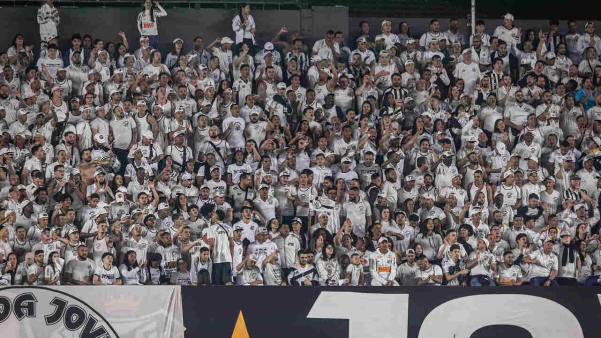Imagem da noticia Organizada dispara contra diretoria, elenco e Neymar após tropeço do Santos