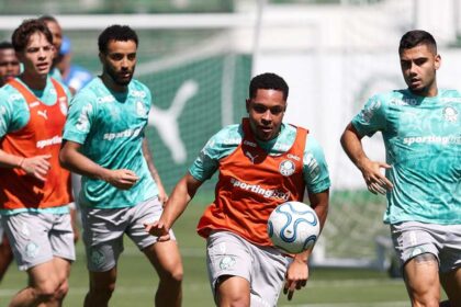 Imagem da noticia Palmeiras prepara retorno de Vitor Roque e avalia encaixe no ataque