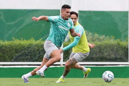 Imagem da noticia Paulinho treina sem restrições no Palmeiras em preparação para Libertadores