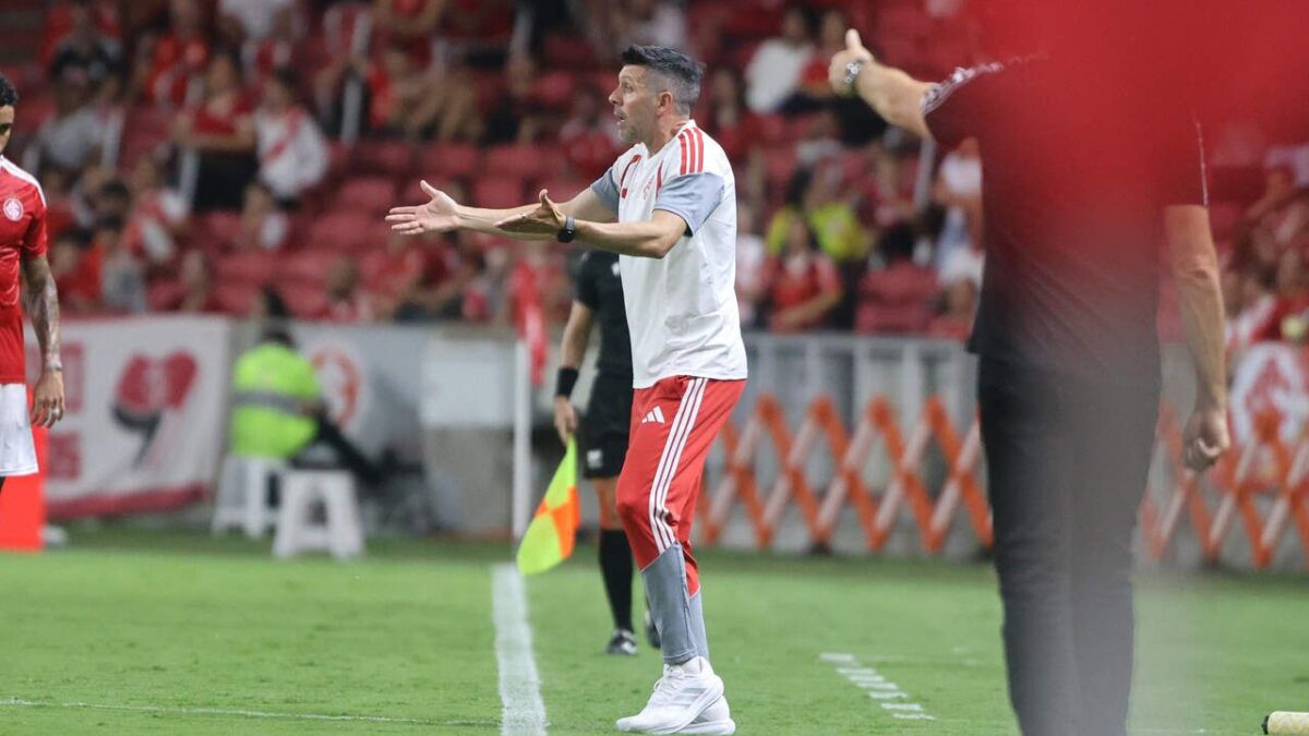 Imagem da noticia Pezzolano cobre senso de realidade no Inter após empate: ''Vai ser um ano duro''
