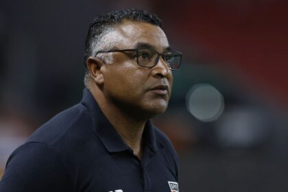 Imagem da noticia Roger explica São Paulo com pontas e excesso de cruzamentos: ''Não é o que quero''