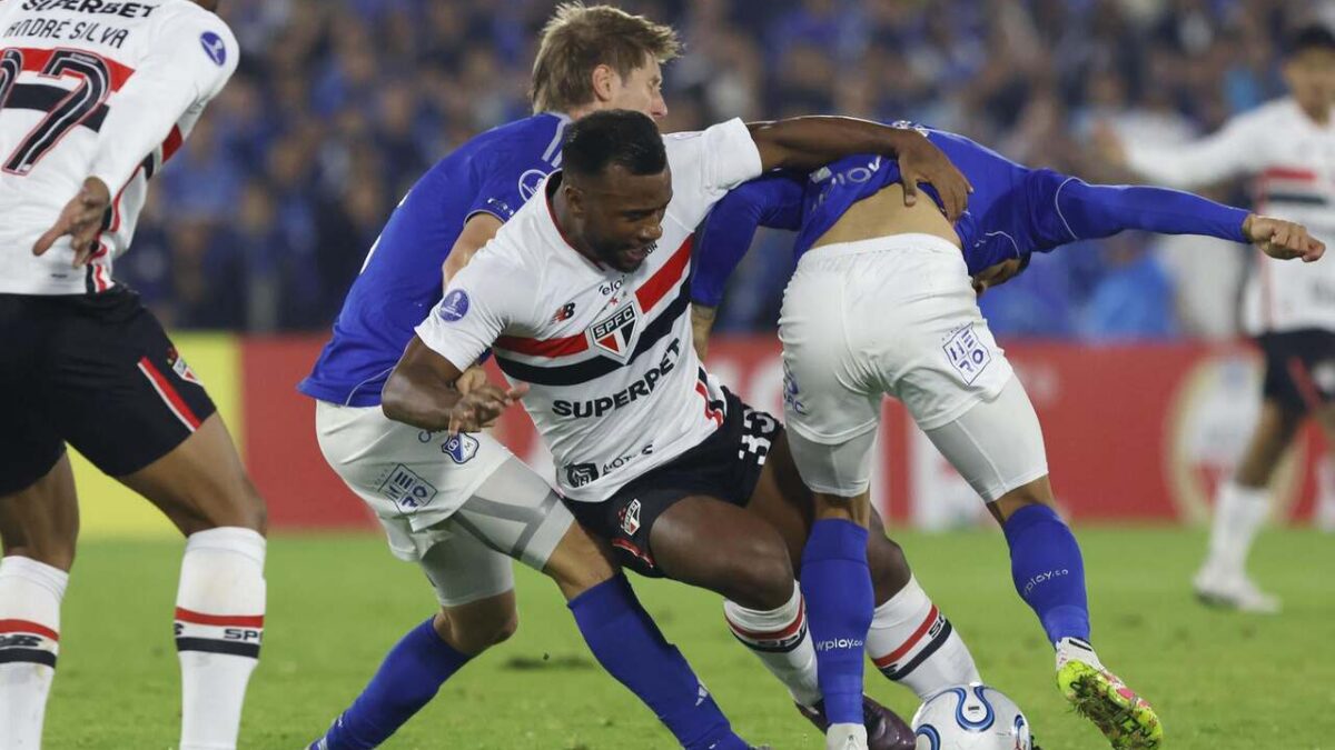 Imagem da noticia São Paulo alcança o seu terceiro jogo seguido sem sofrer gols