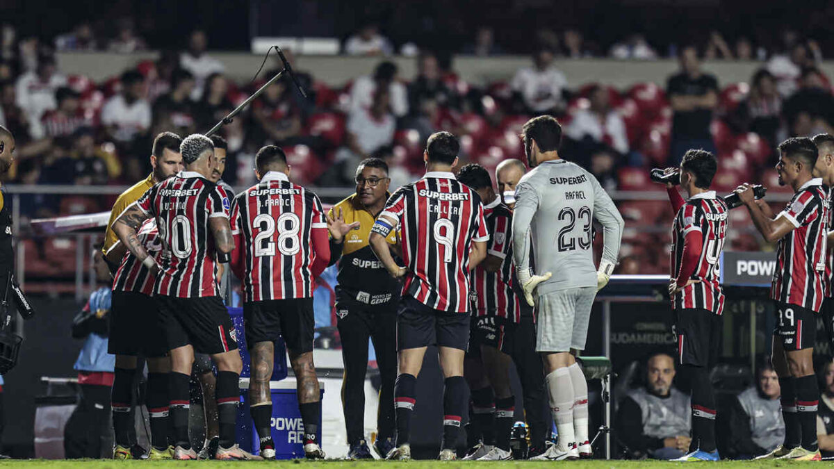 Imagem da noticia São Paulo estreia na Copa do Brasil para espantar momento turbulento